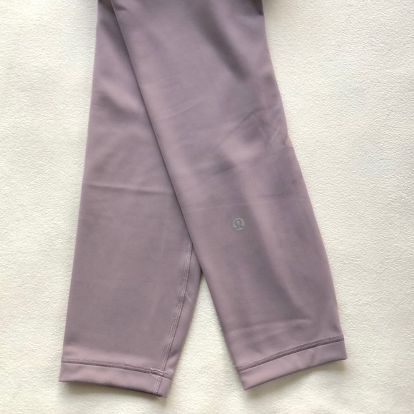 NWT Lululemon Wunder Train HR Crop 23” - Picture 6 of 6